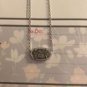 Kendra Scott necklace